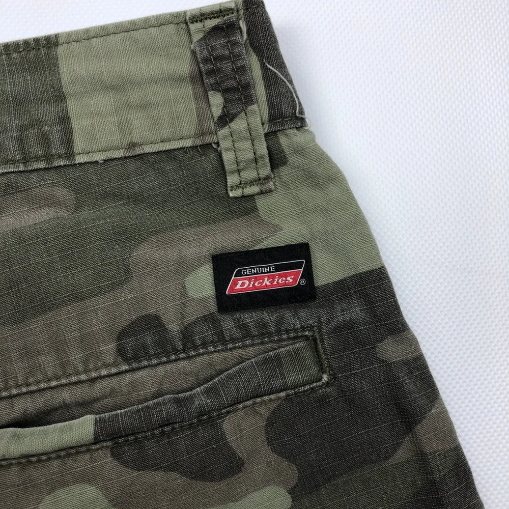 Genuine Dickies Mens 32 Camo Ripstop Cargo Shorts Green 10